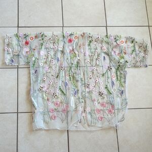 Embroidered Floral Sheer Kimono Top - White/Cream